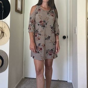 Floral cold shoulder